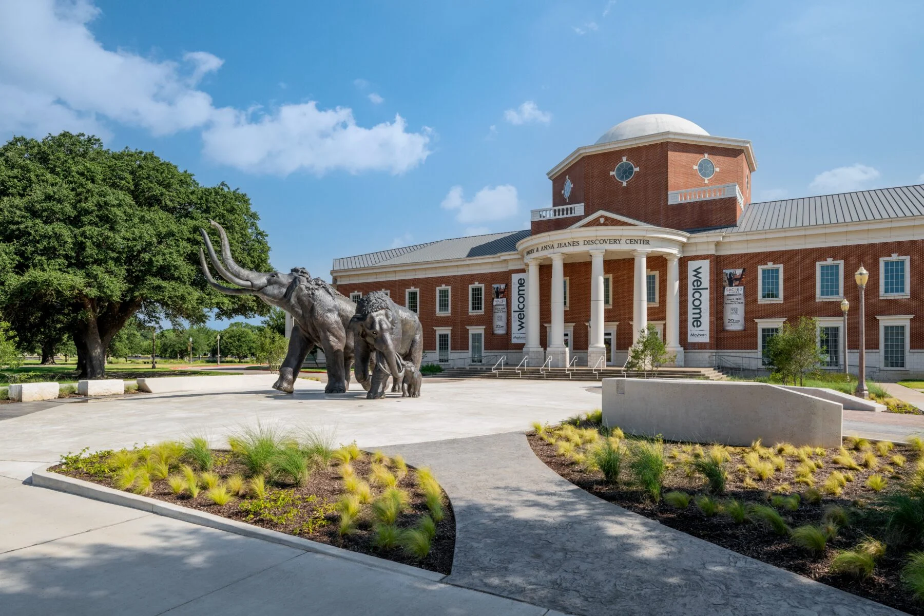 Baylor University Mammoth Sculpture Plaza