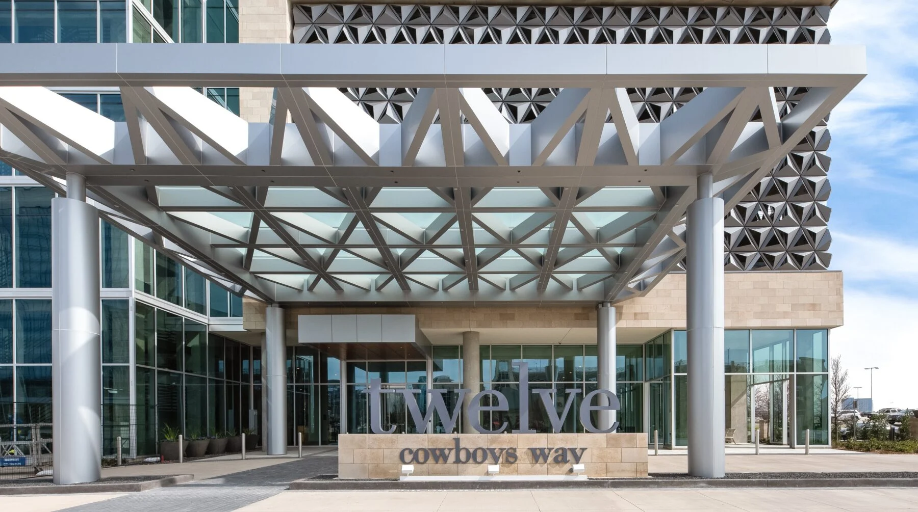 PROJECT SPOTLIGHT: TWELVE COWBOYS WAY