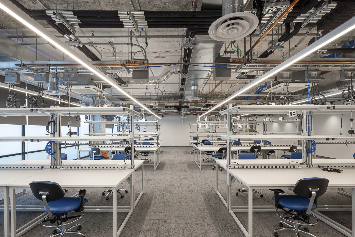 Confidential Technology Lab & Office